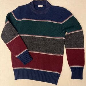Brooks Brothers 100% WORSTED WOOL spun in England Crewneck Sweater MADE IN USA